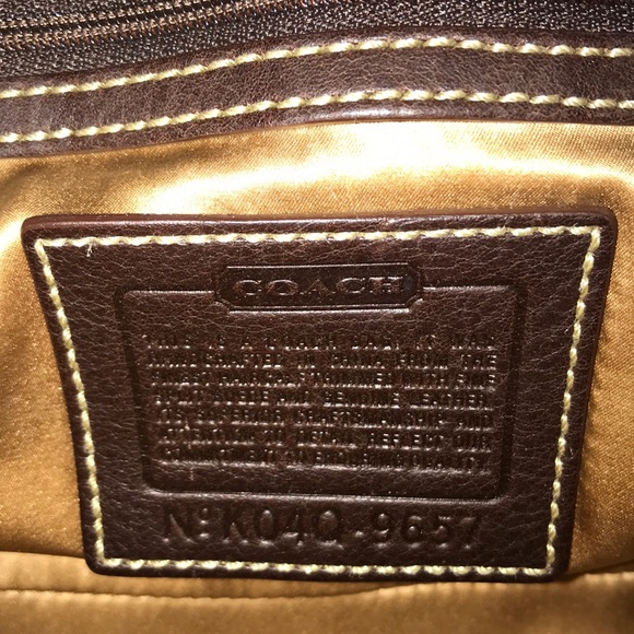 Beautiful coach handbag! Never used! - Picture 4 of 4